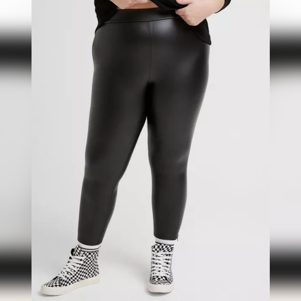 Torrid Plus Size Women's Black Leggings - 2
